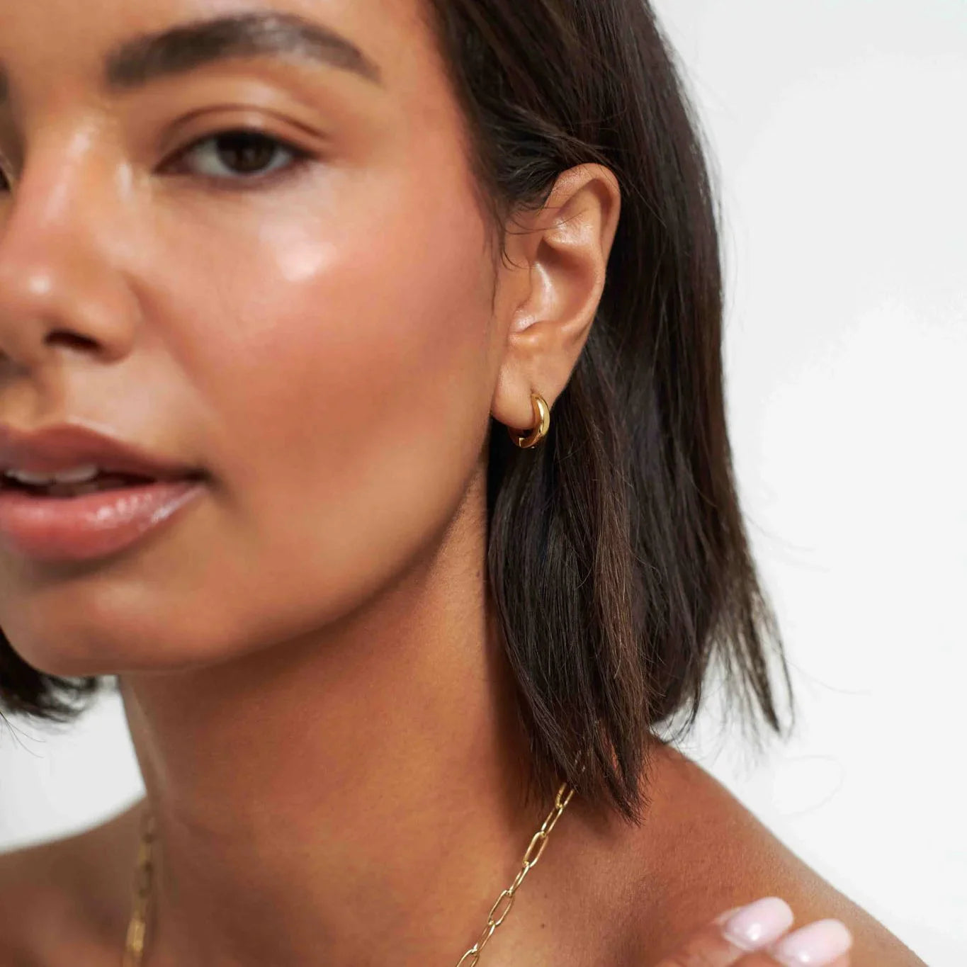 GOLD MINI CLICK EARRINGS