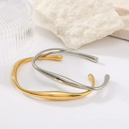 WAVE CUFF BANGLE